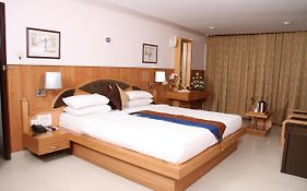 La Promenade Hotel 3*